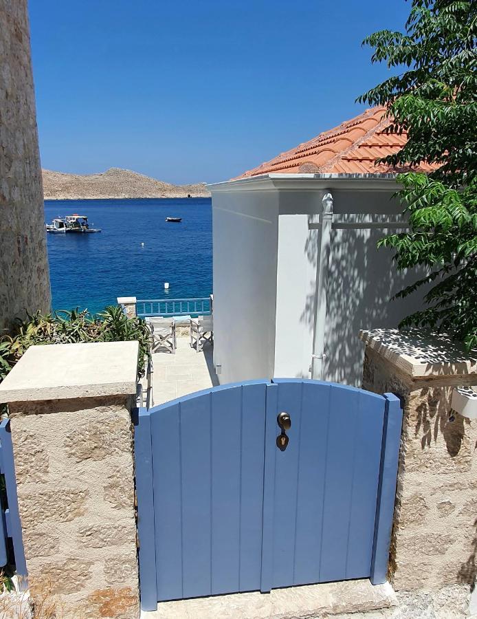 Halki Sea Breeze - A Waterfront Villa 外观 照片