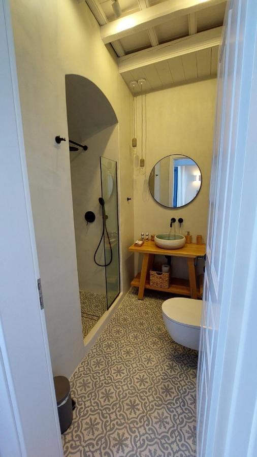 Halki Sea Breeze - A Waterfront Villa 外观 照片